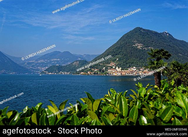 Italy, Lombardy, Monte Isola, Sulzano, Lake¶ÿIseo¶ÿsurrounded with mountains