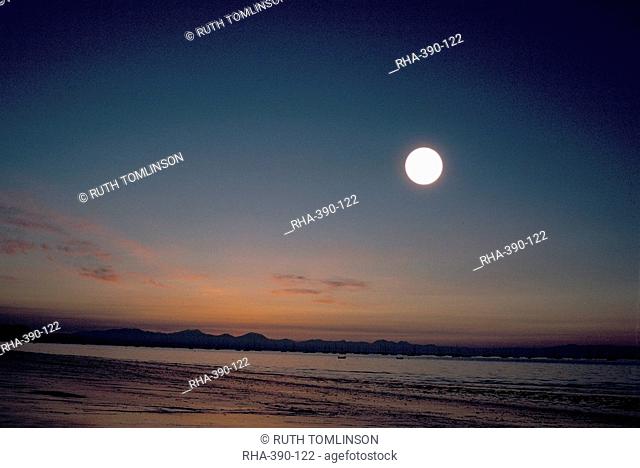 Moonlight over Cardigan Bay, Abersoch, Gwynedd, Wales, United Kingdom, Europe