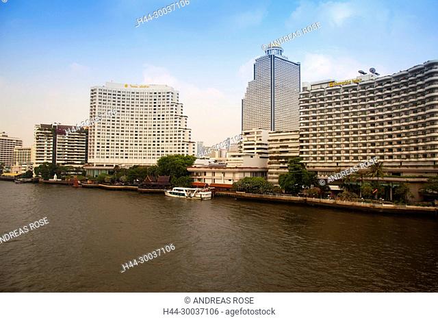Skyline of Bangkok with the river Chao Praya, Bangkok, Thailand, Asia
