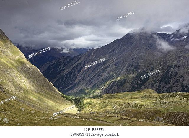 Mountain scenery, Italy, Piedmont, Gran Paradiso National Park