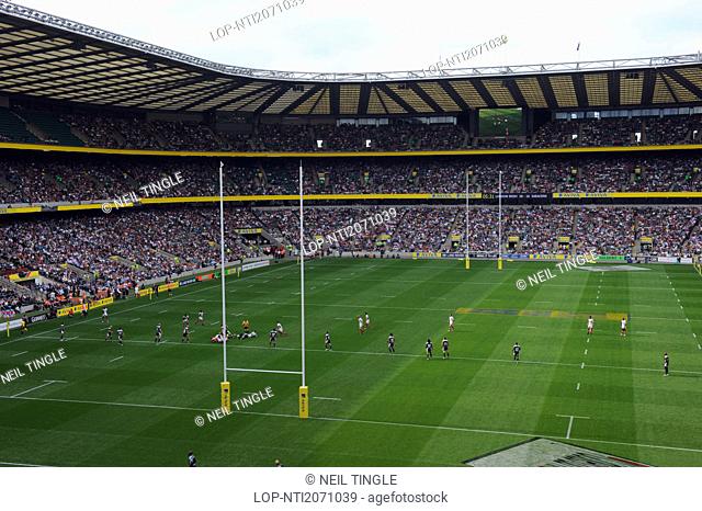 England, London, Twickenham. A game of Rugby Union in front of a sell out crowd at Twickenham Stadium, the home of England rugby