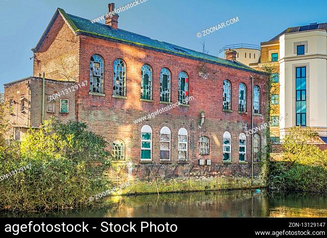 Abandoned Building, Kennet and Avon Canal, Reading, Berkshire, UK
