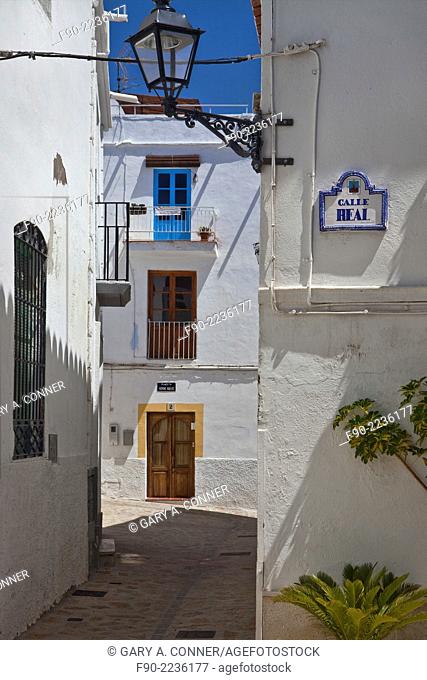 Walkway. Old Quarter. Salobrena. Spain