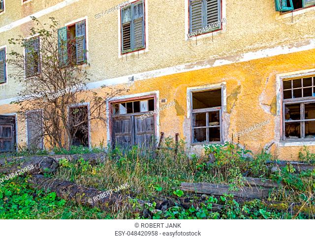 Lost place, ruin, dilapidated building in Prags, South Tyrol