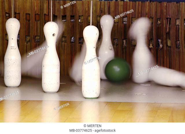 Bowling alley, cones,    Leisure time, hobby, sport, track, cones, installation, game, clears, meets, match, sociability, skill, precision, marksmanship