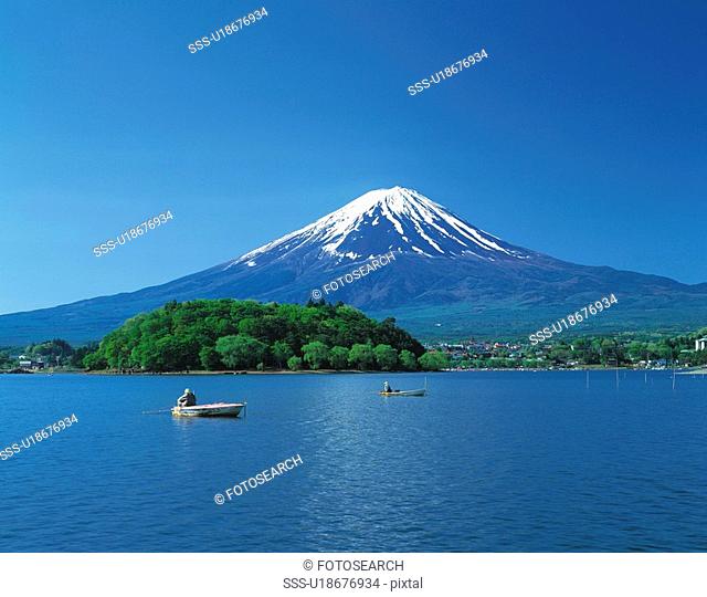 Mt. Fuji from Lake Kawaguchi, Kawaguchiko town, Yamanashi prefecture, Japan, copy space