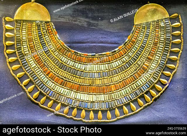 Egypt, Cairo, Egyptian Museum, from the tomb of Ita-Uret, daughter of Amenemhat 2, Dashur : Large collar (Usekh collar) with beads