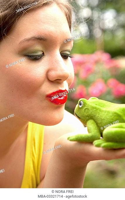 Woman, young, frog, kiss, garden
