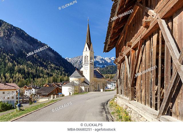Europe, Italy, South Tyrol, Bolzano province, the village of Longiarù - Campill in municipality of San Martin de Tor