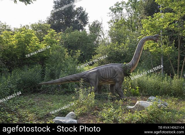 Reproduction of Brachiosaurus (Brachiosaurus altithorax) in the Dinosaurs Park. The exhibition includes a tour in prehistory among 22 life-size mechanical...