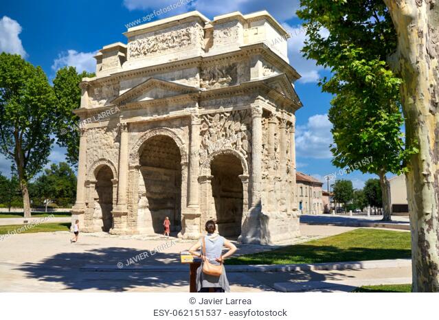 Arc de Triomphe, Orange, Vaucluse, Provence-Alpes-Côte d’Azur, France, Europe The Arc de Triomphe in Orange, Vaucluse, is a Roman triumphal arch that dates back...