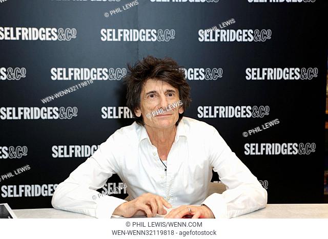 Ronnie Wood attends 'Artist' book signing Featuring: Ronnie Wood Where: London, United Kingdom When: 15 Aug 2017 Credit: Phil Lewis/WENN.com