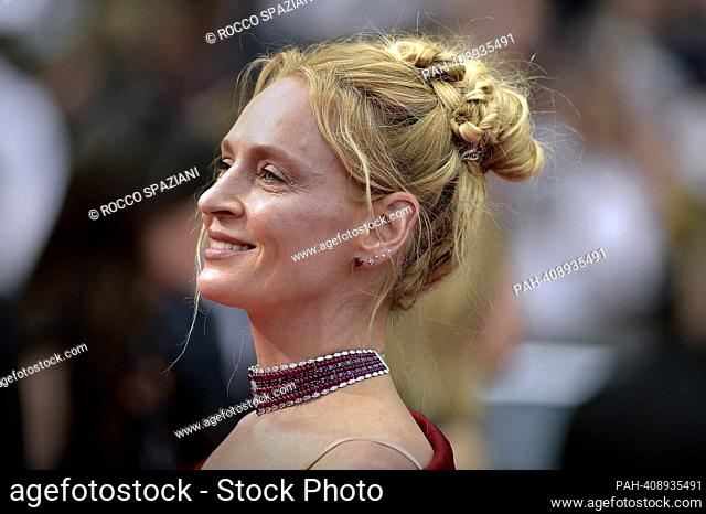 CANNES, FRANCE - MAY 16: Uma Thurman attend the ""Jeanne du Barry"" Screening & opening ceremony red carpet at the 76th annual Cannes film festival at Palais...