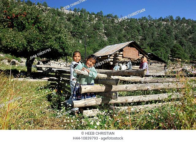 Mexico, Central America, America, Tarahumara family, near San Rafael, Copper Canyon, Barranca del Cobre, State of Chih