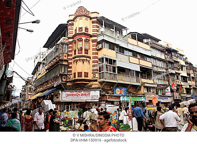 Old building mass urban housing ; Bhuleshwar ; Charni road ; Bombay Mumbai ; Maharashtra ; India
