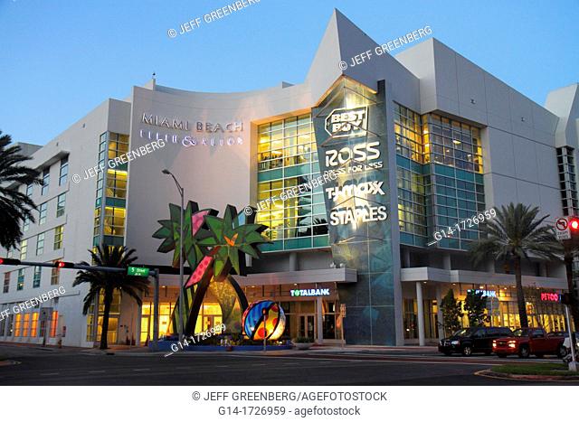 Florida, Miami Beach, Fifth and & Alton, shopping, complex, center, centre, evening, dusk, night