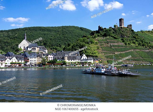 View across the Moselle River towards Beilstein, Moselle, district Cochem Zell, Rhineland Palatinate, Germany, Europe