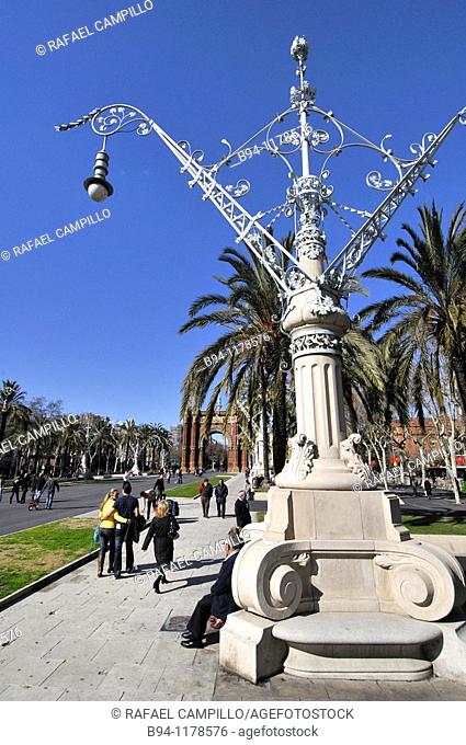 Passeig de Lluis Companys with Triumphal Arch in background, Barcelona. Catalonia, Spain