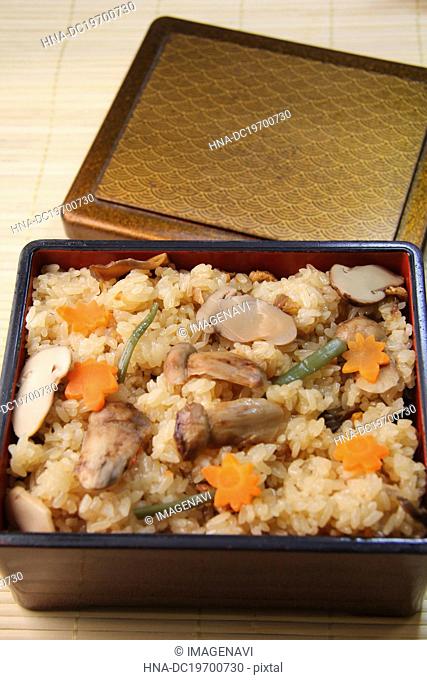 Matsutake mushroom rice