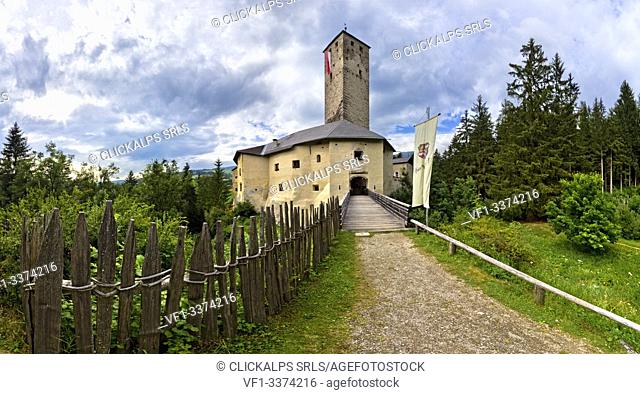 The Monguelfo Castle, Monguelfo, Casies Valley, Bolzano province, Trentino Alto-Adige, Italy, Europe. The fortress was built in the Middle Ages but in 1765 a...