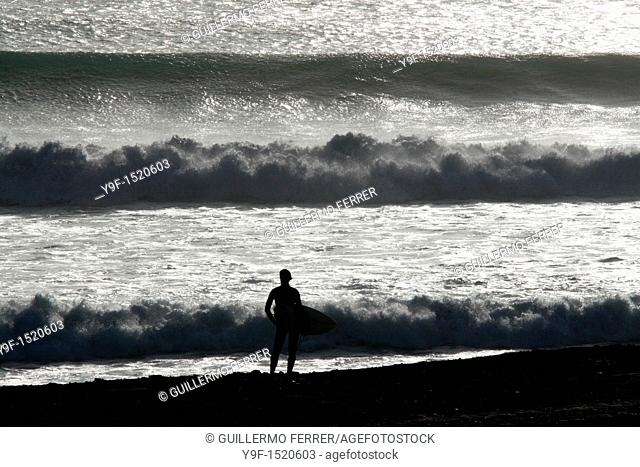 Surfer waiting the best wave - Kuta Beach - Bali