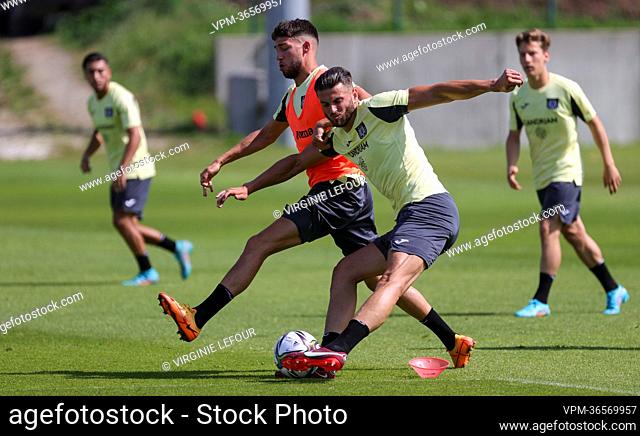 Anderlecht's goalkeeper Colin Coosemans and Anderlecht's Wesley Hoedt fight for the ball during a training session ahead of the 2022-2023 season