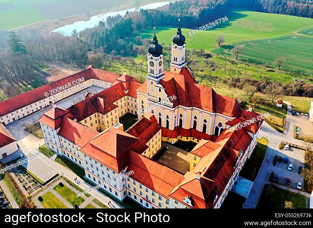 Kloster Roggenburg von oben
