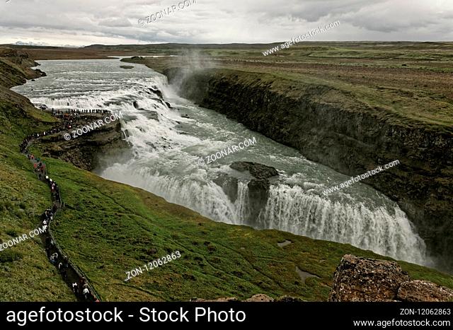 Gullfoss, an iconic waterfall of Iceland. Gullfoss, ein ikonischer Wasserfall von Island