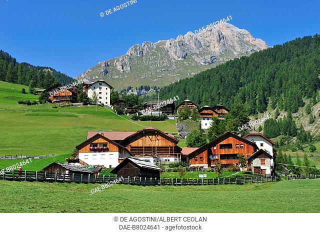 Viles (alpine huts) in Seres, Longiaru, St Martin in Thurn, Badia valley, Dolomites, Trentino-Alto Adige, Italy