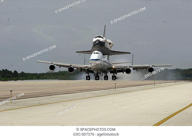 05/09/2001 -- Orbiter Endeavour returns to KSC’s Shuttle Landing Facility mounted atop NASA’s Shuttle Carrier Aircraft. The duo completed a two-day...