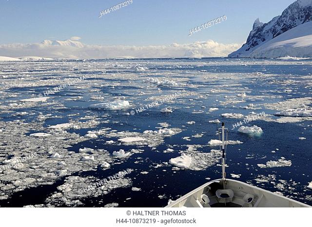 Antarctica, Antarctic, Antarctica, Lemaire channel, Lemaire, canal, channel, ice, drift ice, glacier, cruise ship, trunk, torso