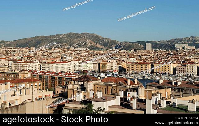 Blick auf den Vieux Port in Marseille