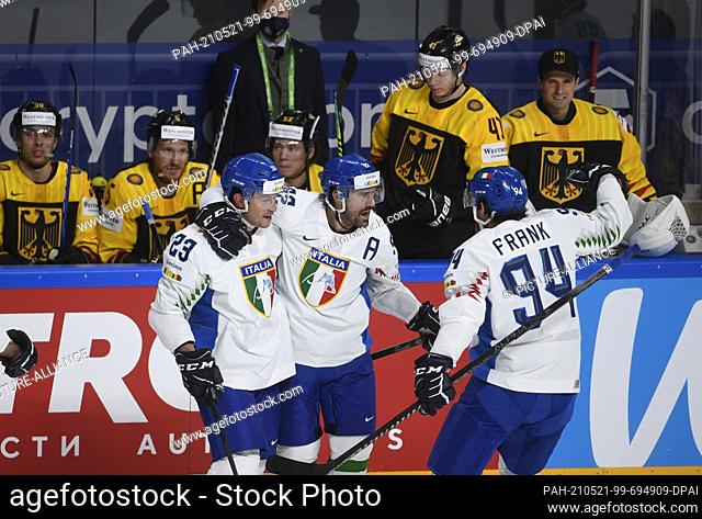 21 May 2021, Latvia, Riga: Ice hockey: World Championship, preliminary round, Group B, Germany - Italy. Italy's Alex Petan (M)