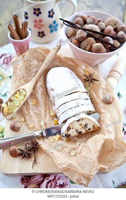 Christmas fruit loaf with nuts