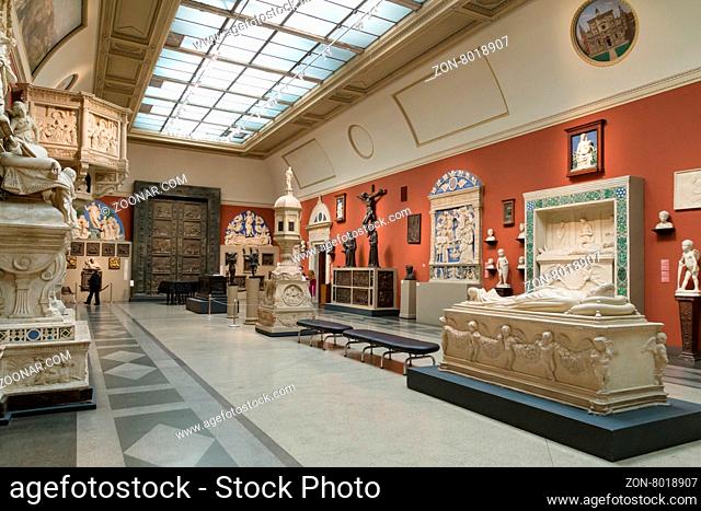 MOSCOW, RUSSIA - OCTOBER 29, 2015: Pushkin Museum of Fine Arts is largest museum of European art in Moscow, Russia