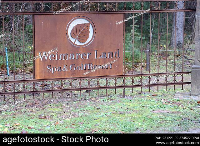 15 December 2023, Thuringia, Blankenhain: The logo of the Spa & Golf Resort Weimarer Land is incorporated into a fence. Photo: Bodo Schackow/dpa
