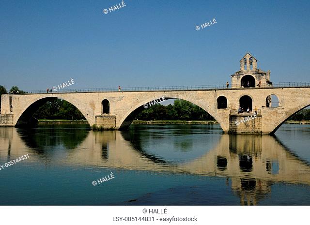 France, Le Pont d Avignon in Provence