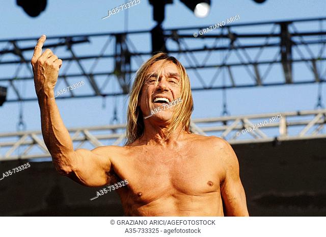 Venice 20/06/08. Parco S. Giuliano. Heineken Jammin' Festival: the rock singer Iggy Pop & The Stooges