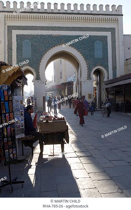 Morning light, Bab Boujeloud Bab Bou Jeloud city gate, Medina, Fez, Morocco, North Africa, Africa