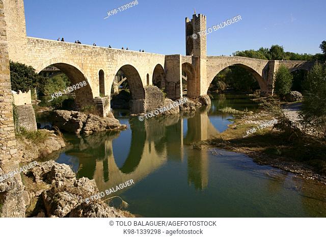 Fortified bridge, 12th-13th century, Besalu Garrotxa Girona Catalunya Spain