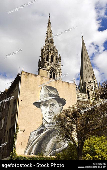 Fresque murale a l'effigie de Jean Moulin (1899-1943), hero de la Resistance francaise durant la seconde guerre mondiale