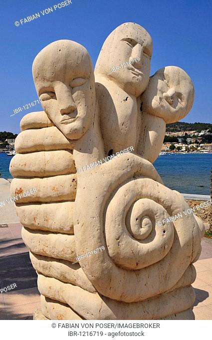 Sculptures on Platja den Repic Beach, Port de Soller, Majorca, Balearic Islands, Spain, Europe