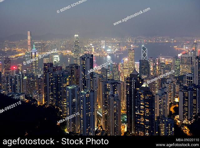 Hong Kong at night, viewpoint Victoria Peak
