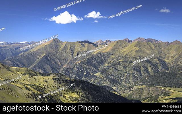 Tor valley and mountains of the Alt Pirineu Natural Park, seen from the Torre de Cabús summit (Andorra - Pallars SobirÃ , Catalonia, Spain, Pyrenees)