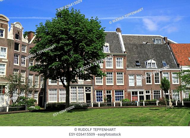 Begijnhof is the oldest inner courts in the city of Amsterdam, Netherlands