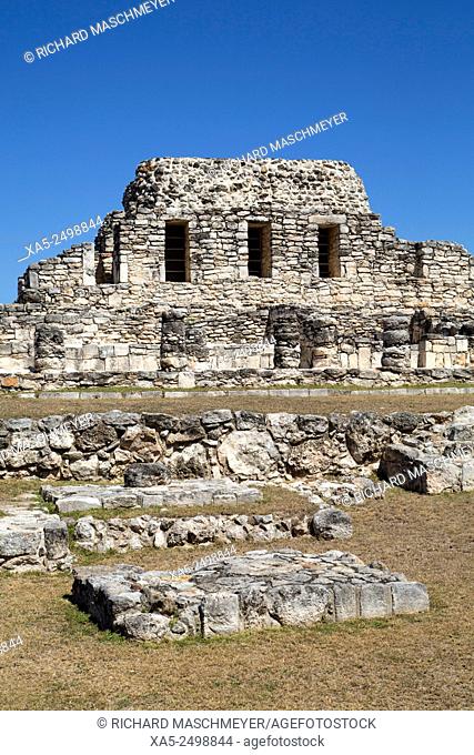 Templo de los Guerreros, Mayapan Mayan Archaeological Site, Yucatan, Mexico