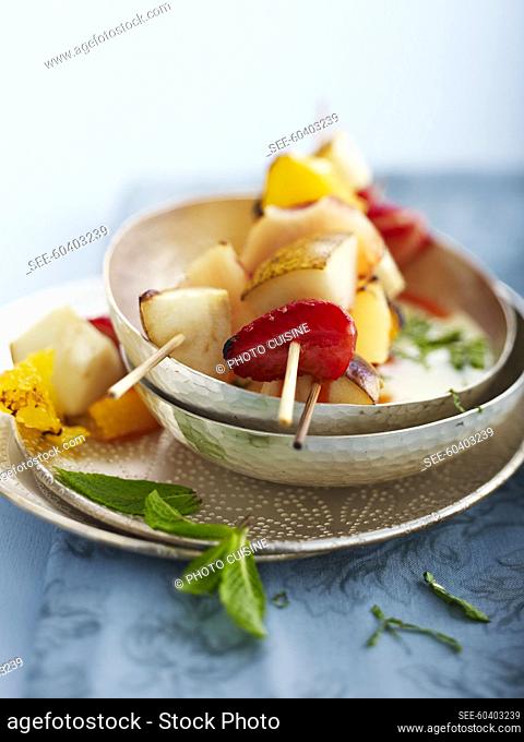 Grilled fruit brochettes