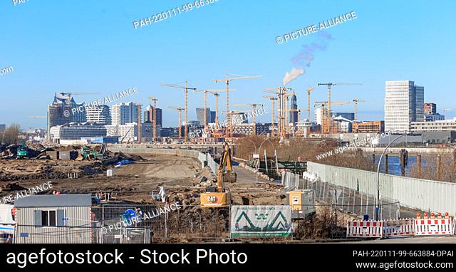 06 January 2022, Hamburg: View of the Hafencity construction sites Ìberseequartier in the background and Grassbrook in the foreground