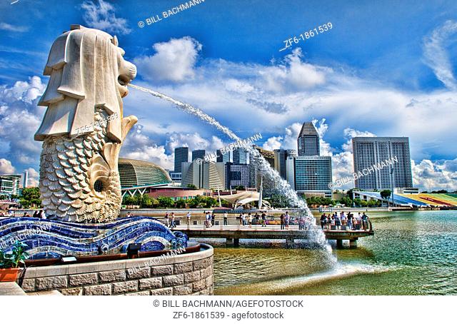 Singapore, Singapore city, Downtown with famous Lion, Merlion and skyline of city in Fullerton Area of Clarke Quay area