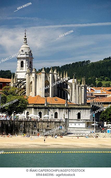 Church of the Asuncion de Santa Maria, Lekeitio, Vizcaya (Bizkaia), Basque Country, Spain